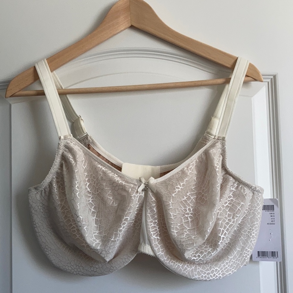 Chantelle C Magnifique Minimizer Bra 1891 Ivory